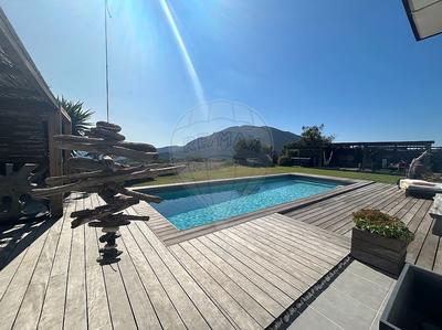 Villa - 150 m² - 4 pièces