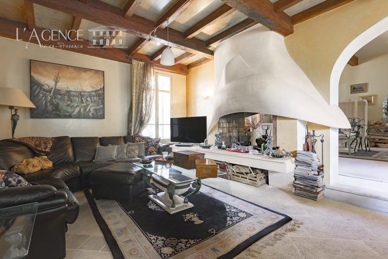 Maison - 291 m² - 6 pièces