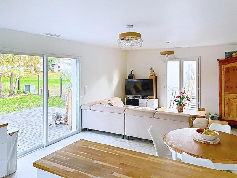 Maison - 110 m² - 5 pièces