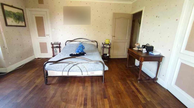 Maison - 264 m² - 11 pièces