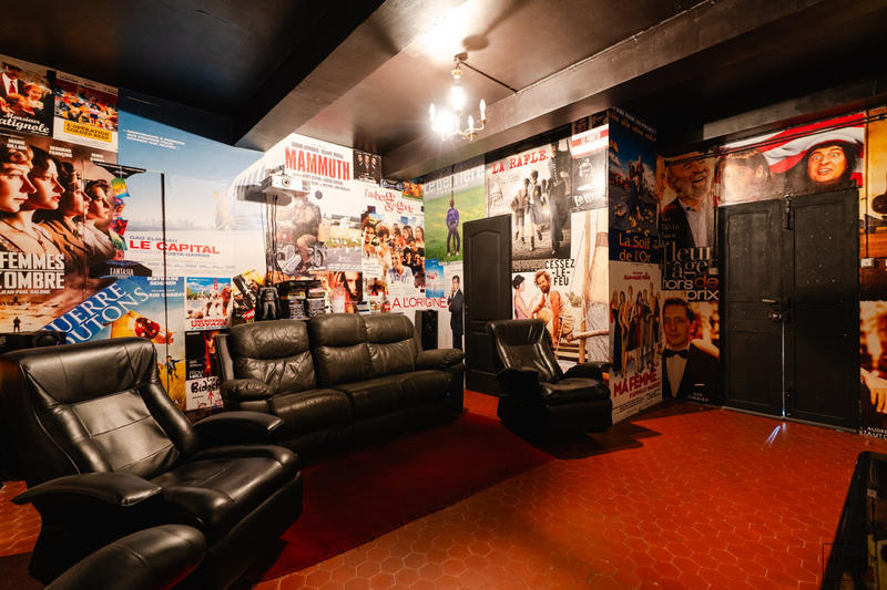 Maison - 349 m² - 12 pièces