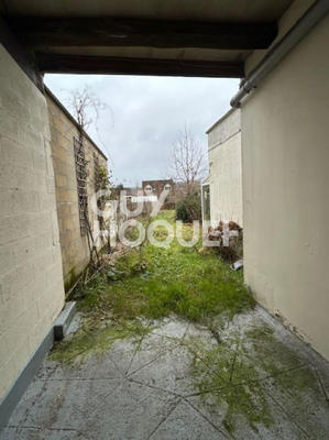 Maison - 90 m² - 3 pièces