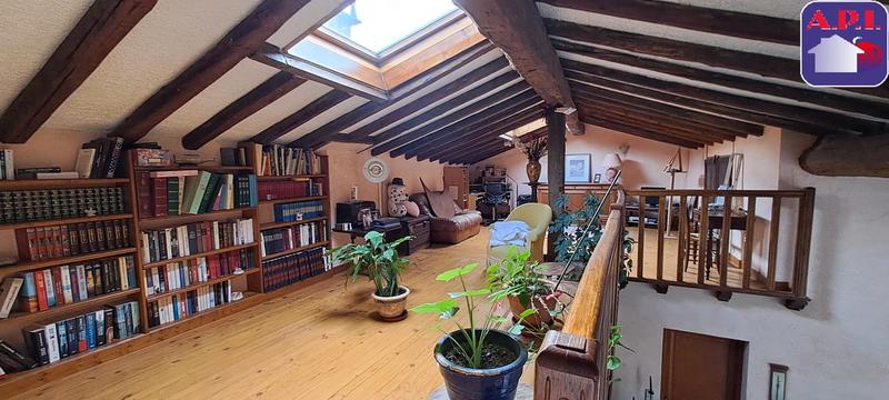 Maison - 200 m² - 9 pièces