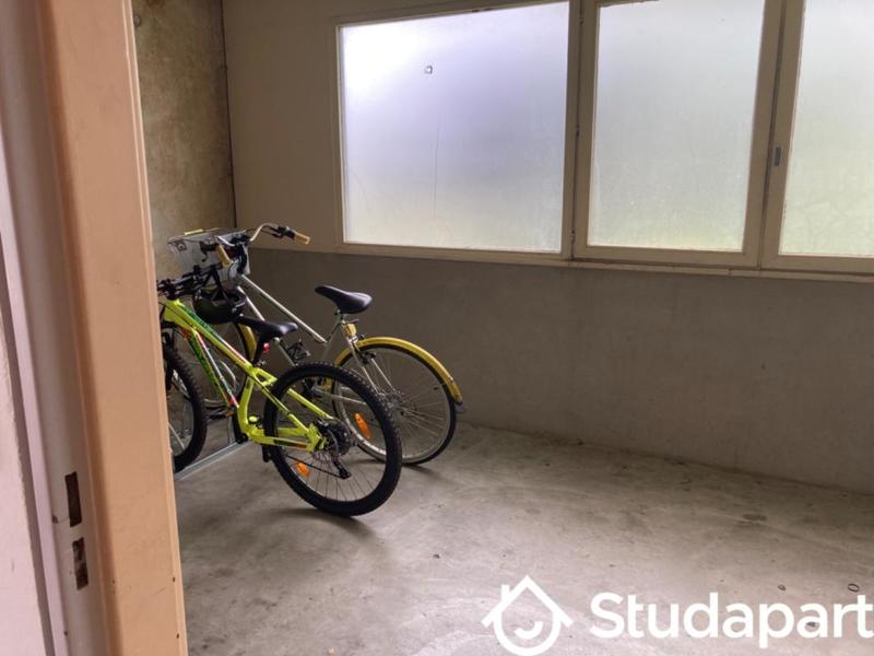 Chambre - 11 m² - 1 pièce