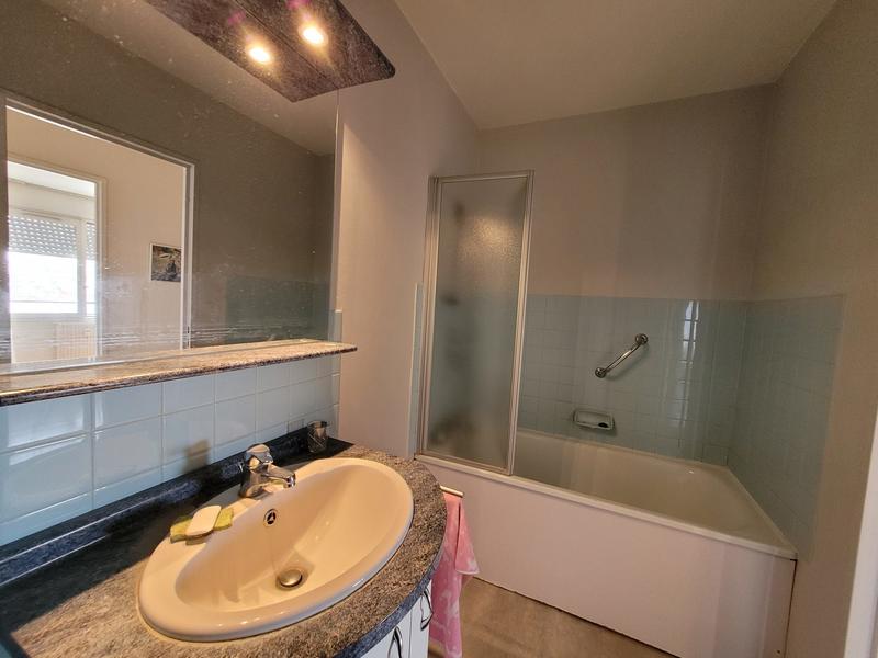 Appartement - 65 m² - 4 pièces