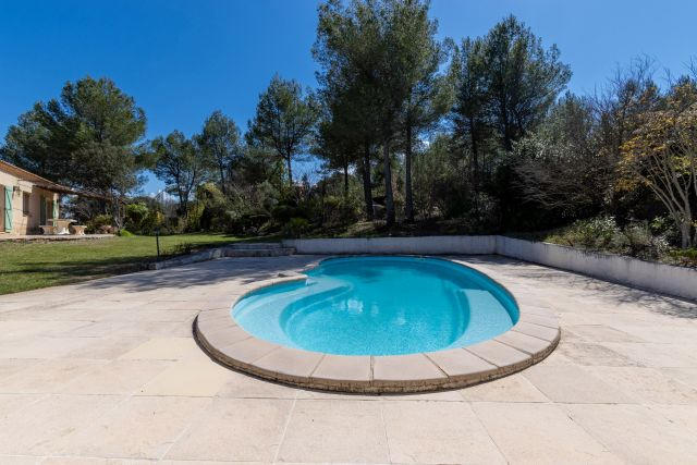 Maison - 160 m² - 7 pièces