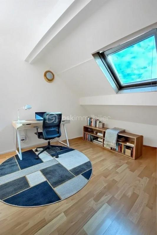 Pavillon - 170 m² - 8 pièces