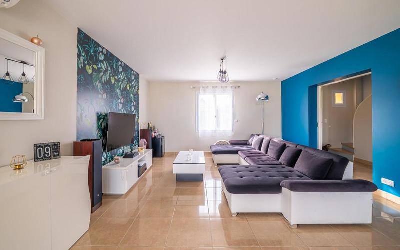 Maison traditionnelle - 156 m² - 6 pièces