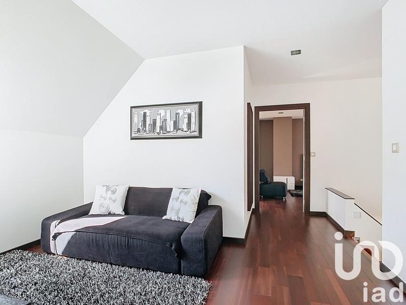 Maison - 208 m² - 6 pièces