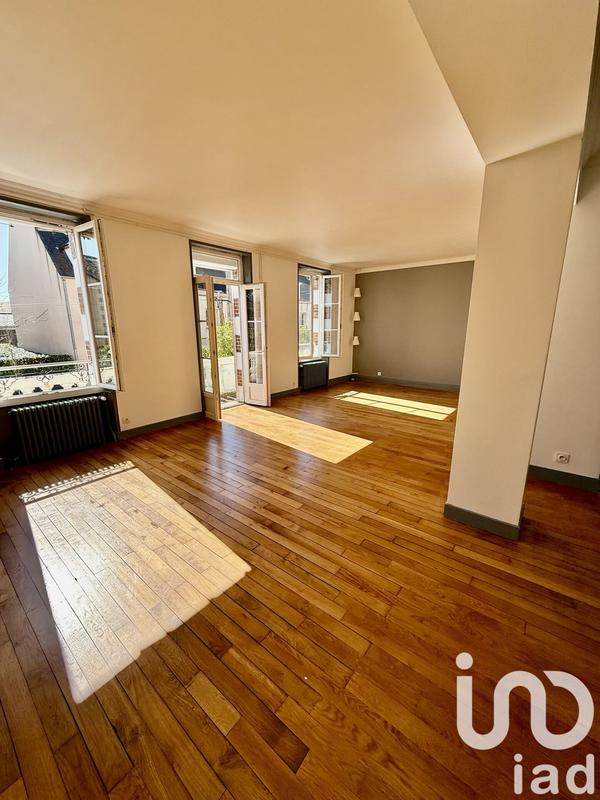 Maison - 200 m² - 7 pièces