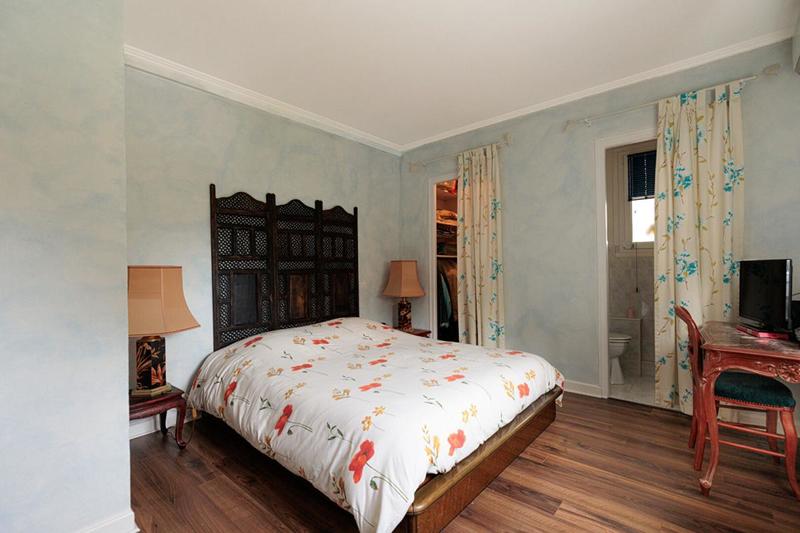 Maison - 200 m² - 6 pièces