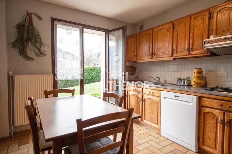 Propriété - 156 m² - 6 pièces