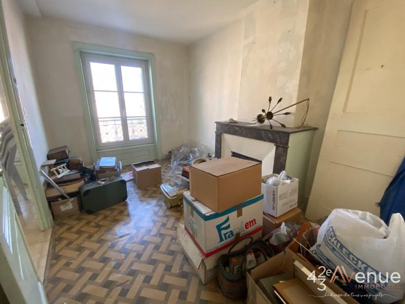 Immeuble - 162 m² - 12 pièces