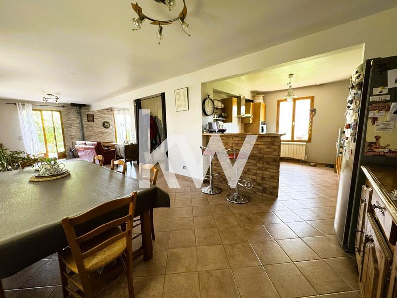 Maison - 155 m² - 6 pièces