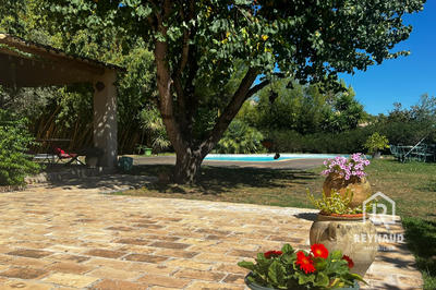 Maison - 198 m² - 7 pièces