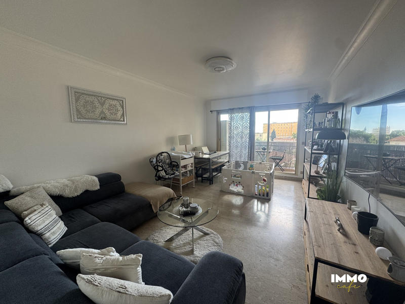 Appartement - 75 m² - 3 pièces