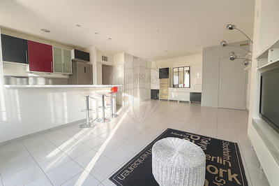 Maison de ville - 93 m² - 5 pièces