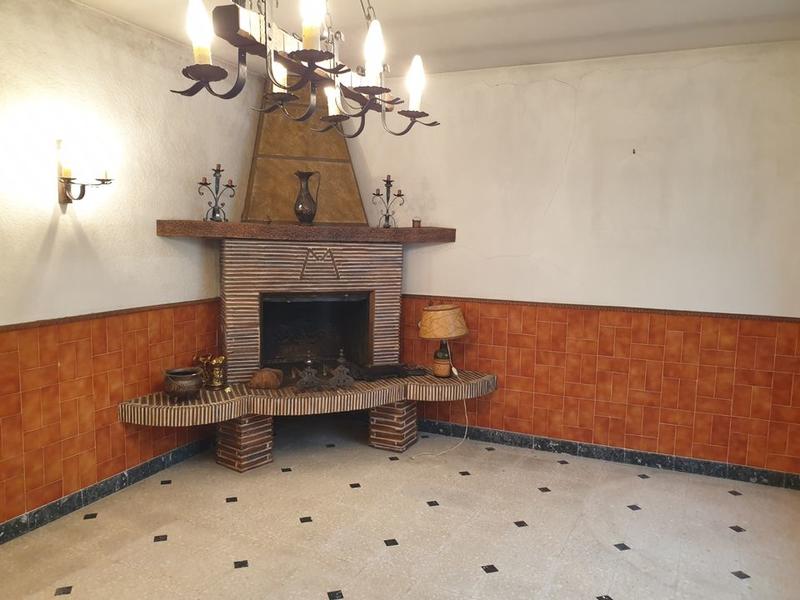 Local d'activité / Entrepôt - 1 251 m² - 29 pièces