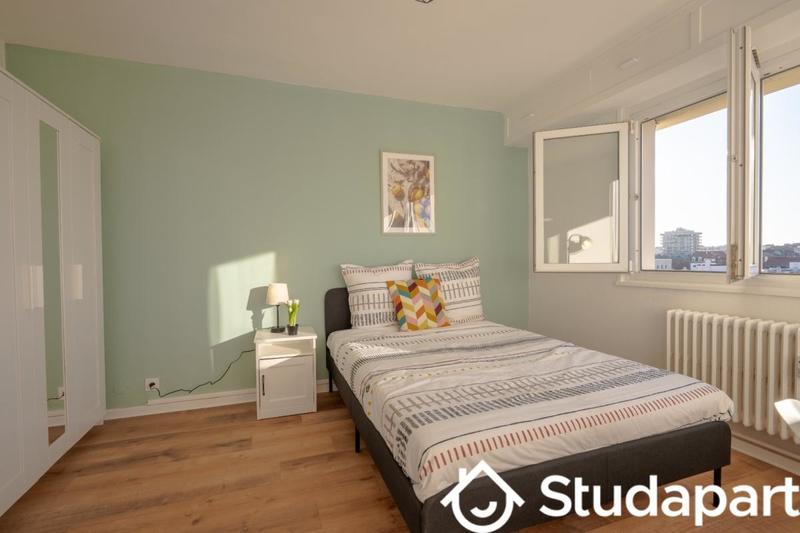 Chambre - 14 m² - 1 pièce