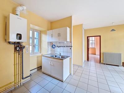 Maison - 99 m² - 4 pièces