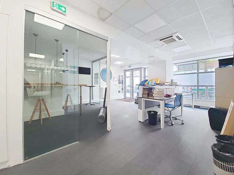 Bureau - 233 m² - 8 pièces