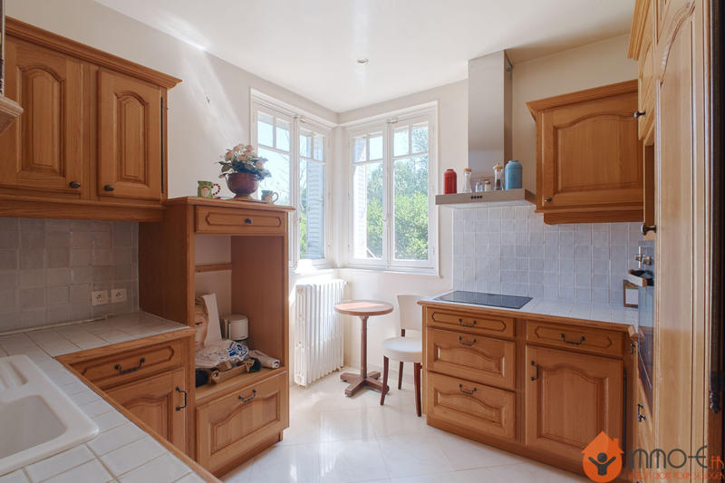 Propriété - 200 m² - 6 pièces