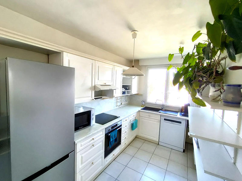 Appartement - 80 m² - 4 pièces