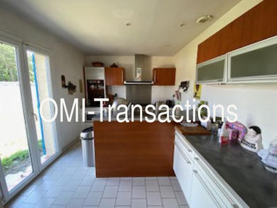 Maison traditionnelle - 147 m² - 6 pièces