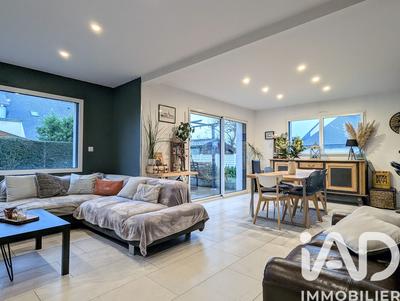 Maison - 140 m² - 5 pièces