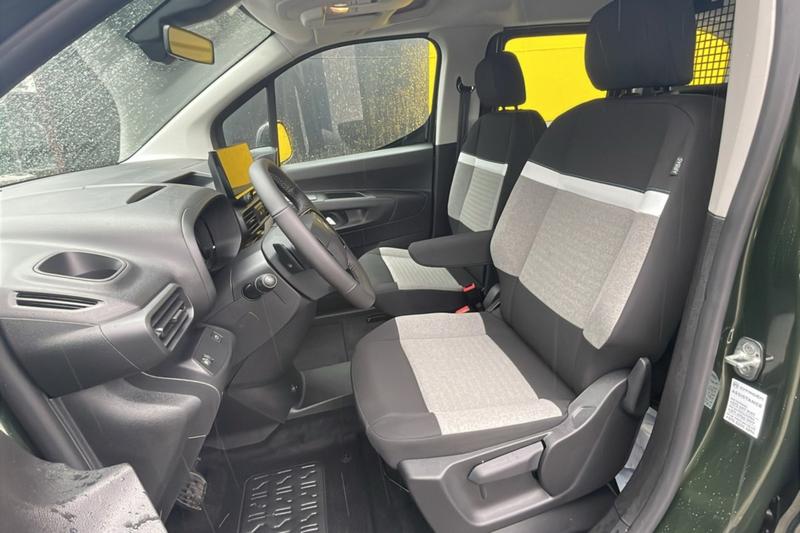 Citroën Berlingo Bluehdi 130 Eat8 Max N1