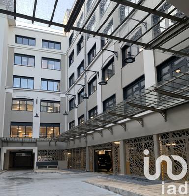 Immeuble - 8 000 m²