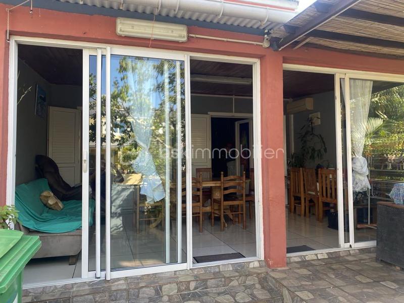 Maison jumelée - 96 m² - 4 pièces