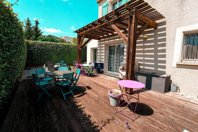 Maison traditionnelle - 95 m² - 4 pièces