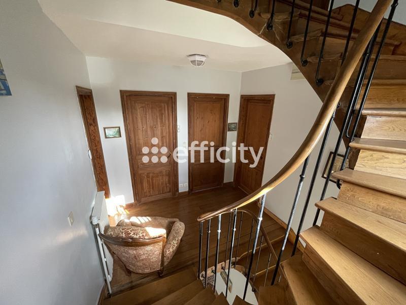 Maison - 184 m² - 6 pièces