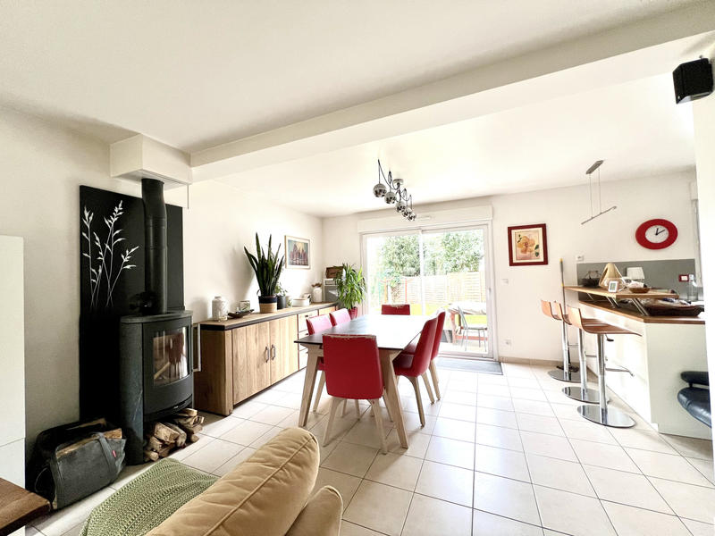 Maison - 93 m² - 5 pièces