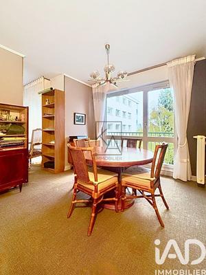 Appartement - 99 m² - 5 pièces