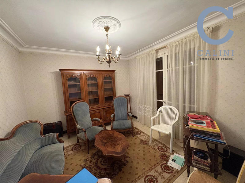 Villa - 180 m² - 6 pièces