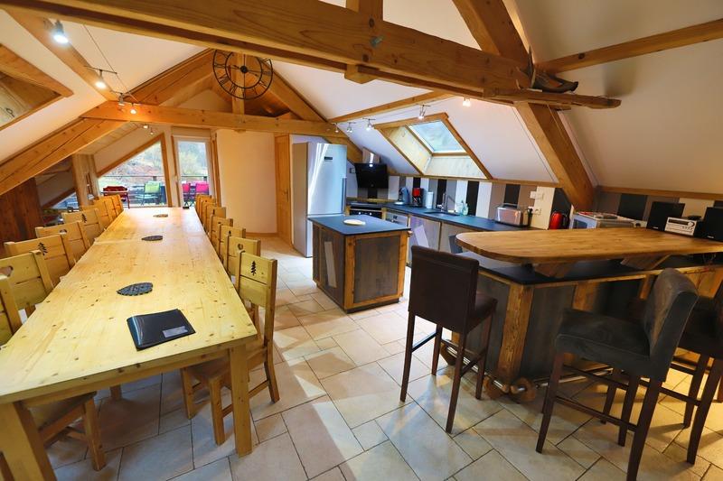 Maison en pierre - 284 m² - 9 pièces