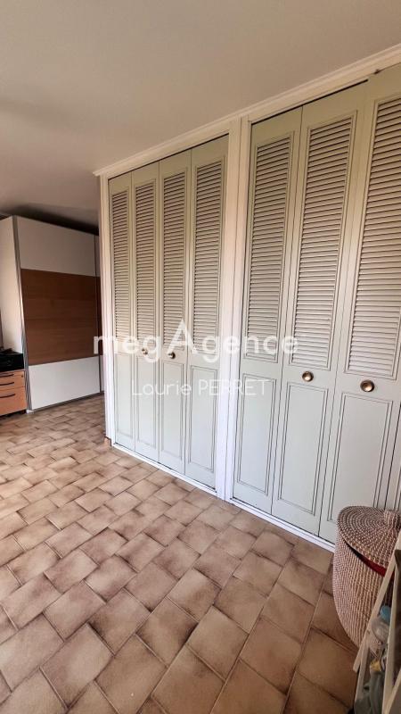 Maison traditionnelle - 143 m² - 7 pièces