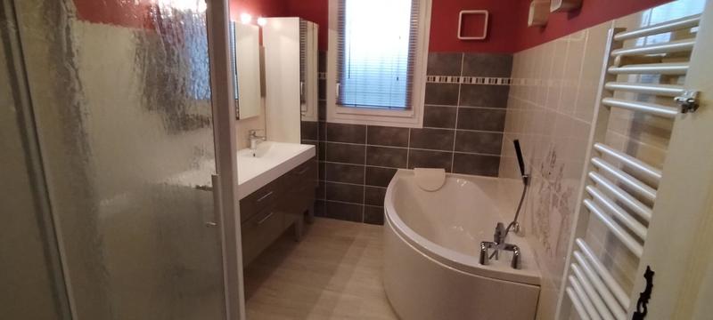 Maison - 166 m² - 8 pièces