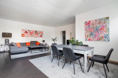 Maison - 285 m² - 12 pièces