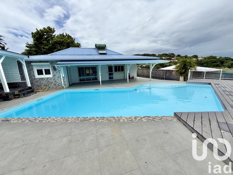 Maison - 180 m² - 5 pièces