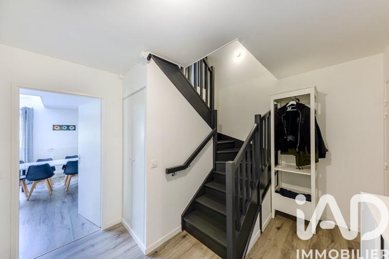 Appartement - 90 m² - 4 pièces