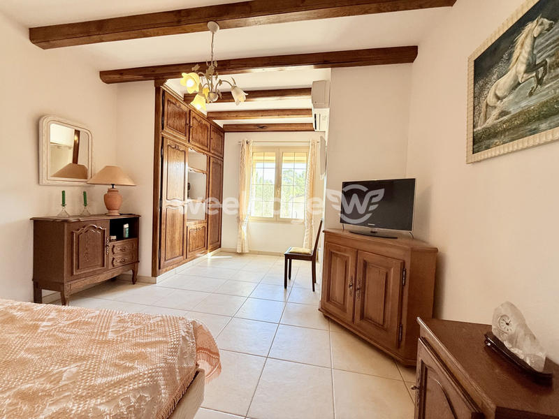 Maison traditionnelle - 225 m² - 9 pièces