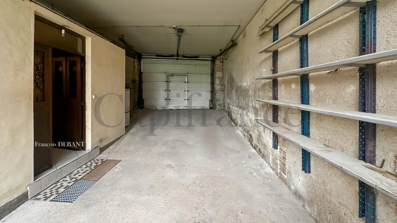 Maison - 203 m² - 8 pièces