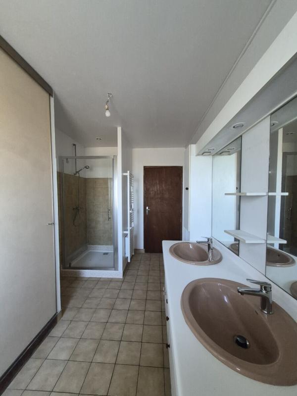 Maison - 145 m² - 5 pièces