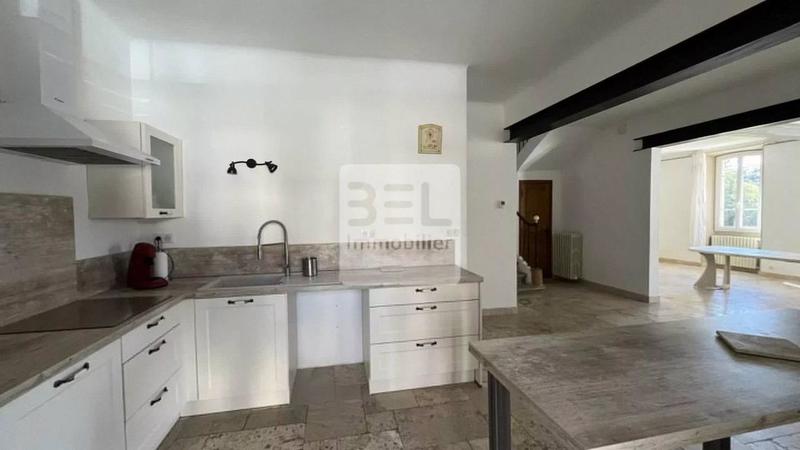 Maison bourgeoise - 181 m² - 8 pièces