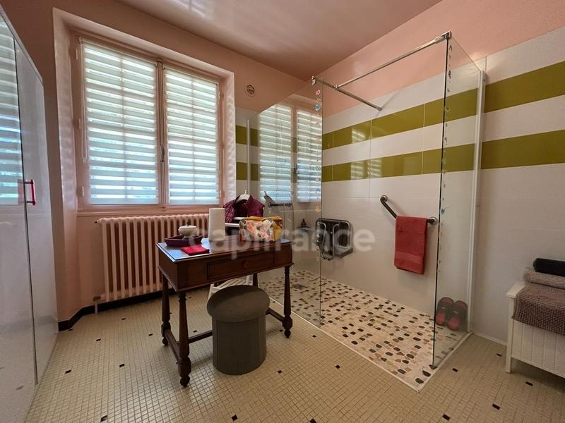 Maison - 170 m² - 6 pièces