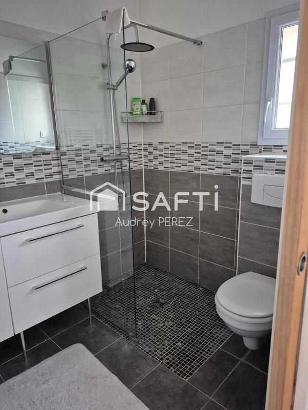 Maison - 223 m² - 8 pièces