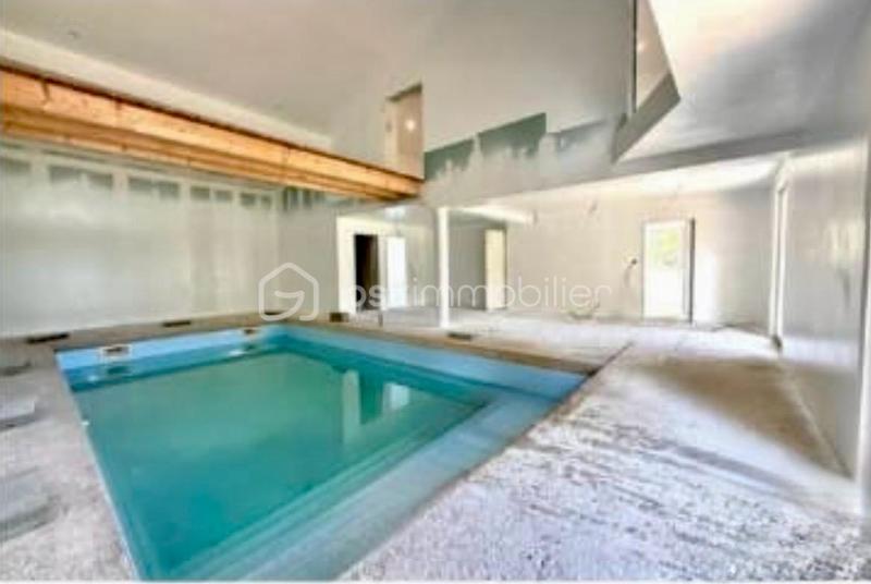 Demeure - 363 m² - 14 pièces